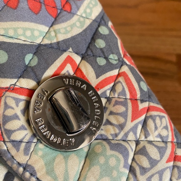 Vera Bradley Wallet EUC - Picture 4 of 5